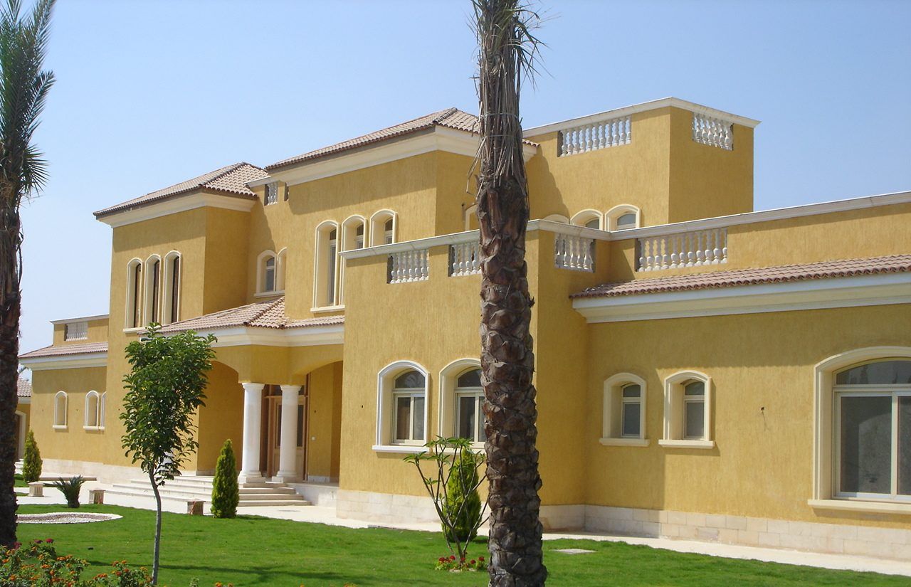 Villa elevation with balustraded terraces